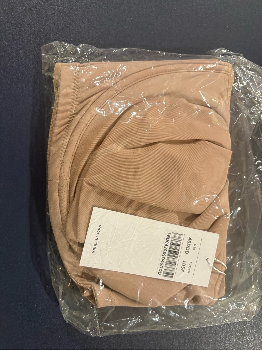 HSIA 46DDD nwt tan bra.  Underwire with great support
